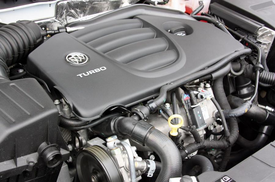  Buick Regal GS 2012 года  (фото 31 из 90)